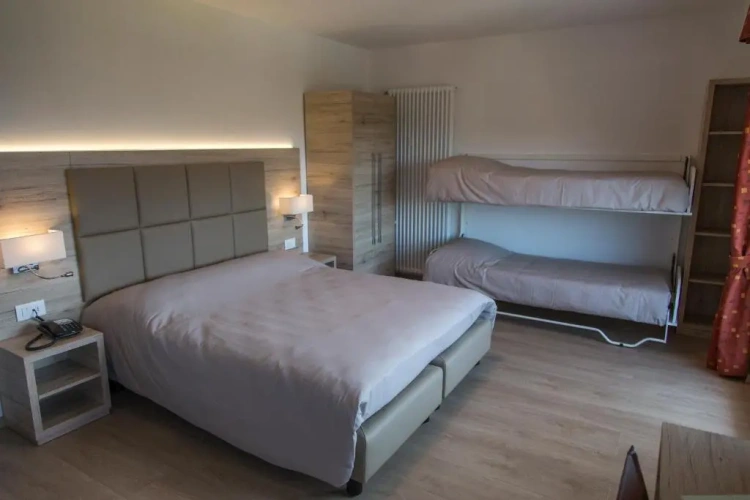 Standard Quadruple room