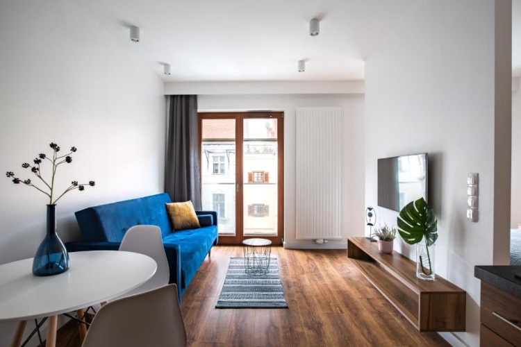 Apartment with balcony