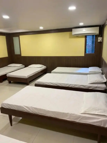 Hotel Skylark