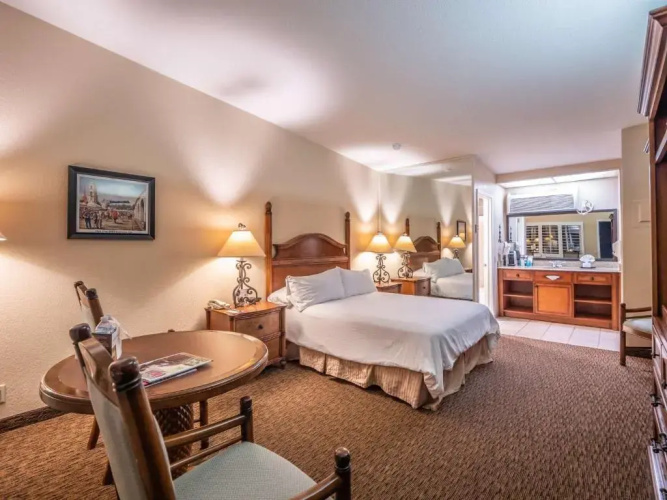 Casa Ojai Inn