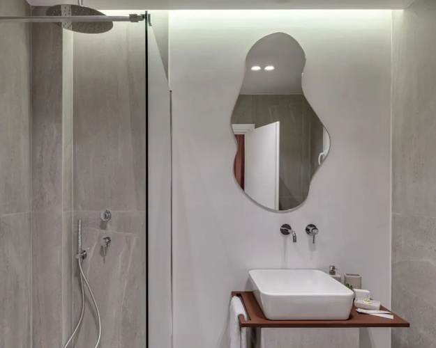 Acropolis White Key Residence