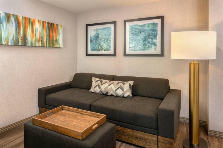 Quadruple Suite