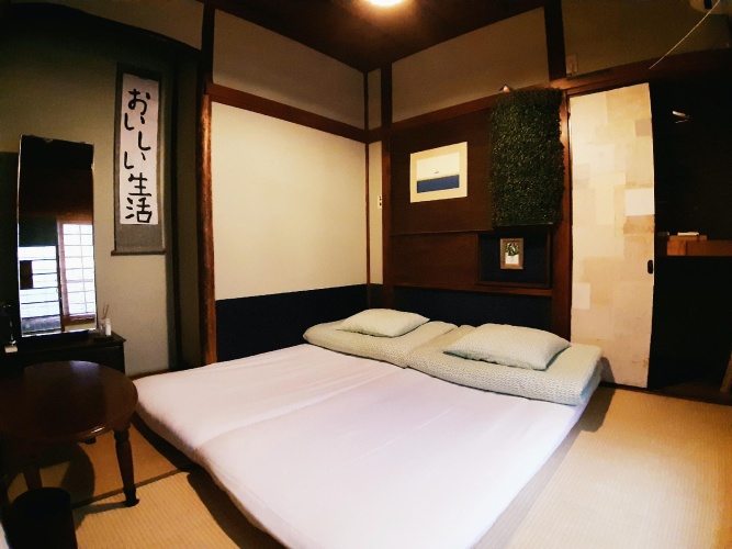 Standard Triple room with view