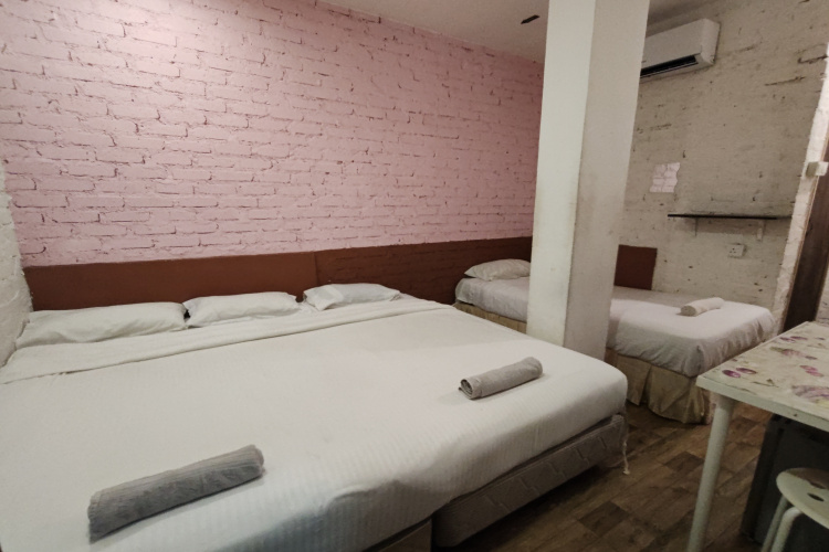 M Motel Meru