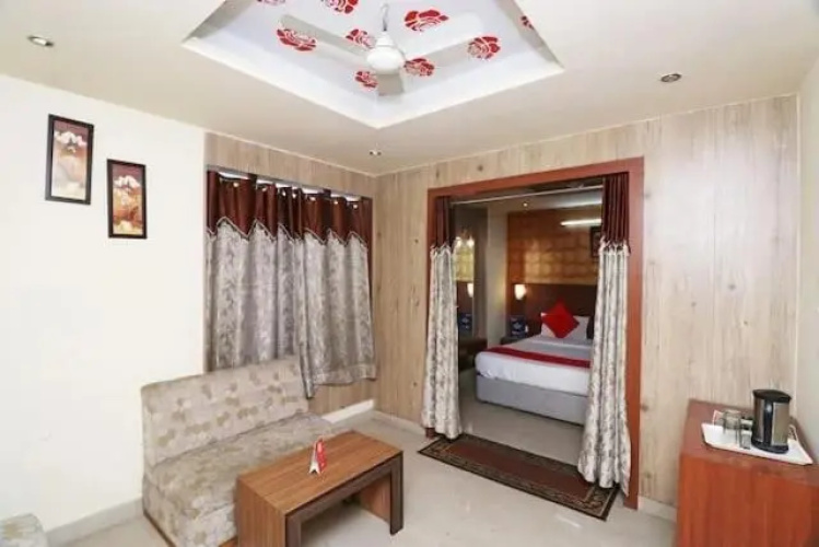 Hotel M J International