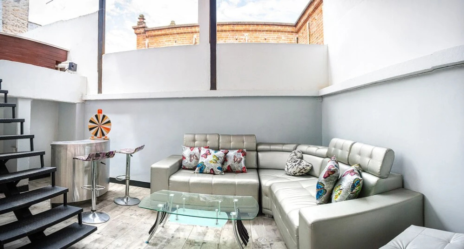 Icon Suites