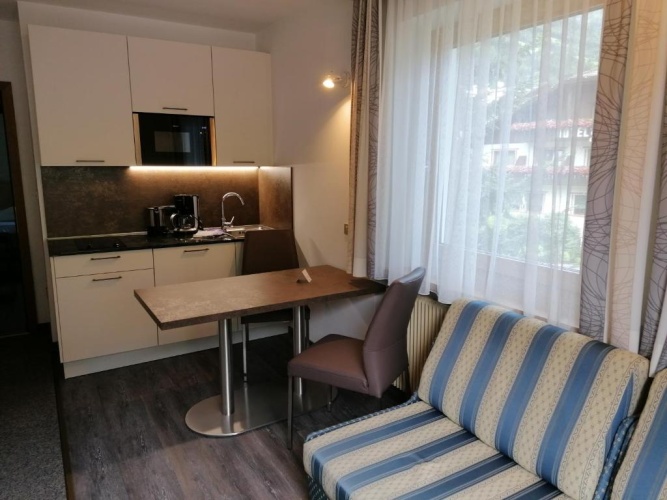 1 Bedroom Apartment