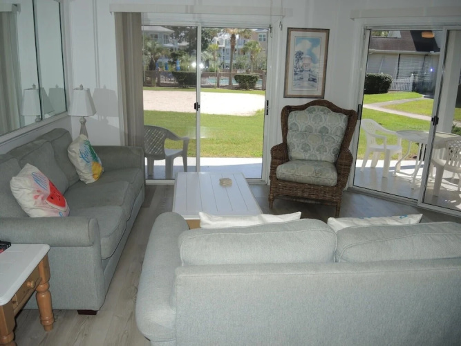 Beautiful Ground Floor Golf Resort Villa 1503 Steps from the Pool by RedAwning