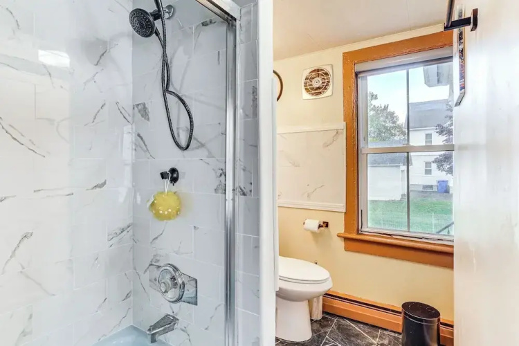 1 Mi to Main St: Riverside Torrington Apt w/ Yard