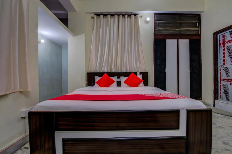 Flagship 74346 Rajbanshi Nagar