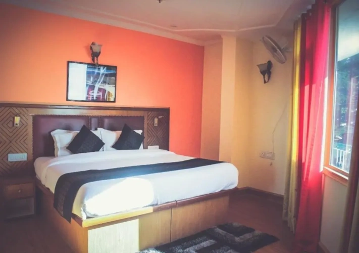 1 Bedroom Standard Double Family room with city view