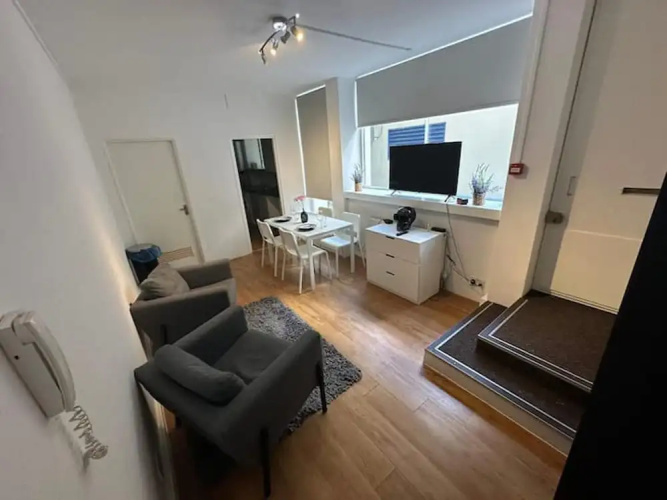 Charming Studio in Bond Street