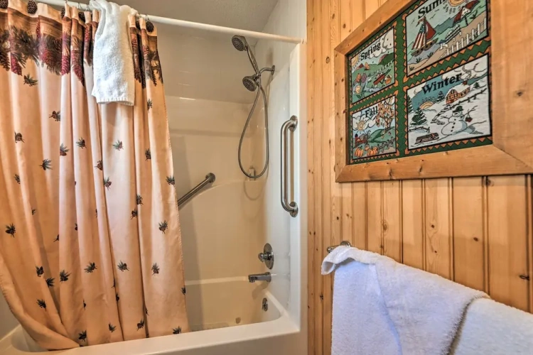 2 Bedrooms Cottage