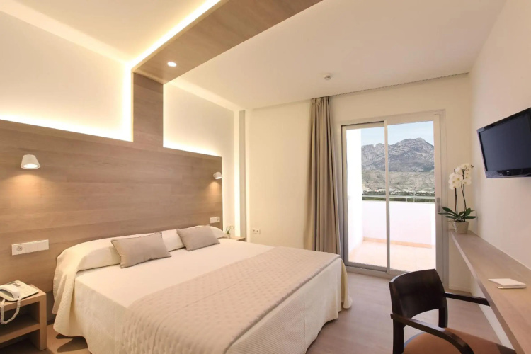 Hotel Carlos l