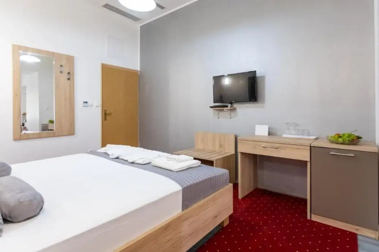 Hotel Silver Gate Split - Spacious Room