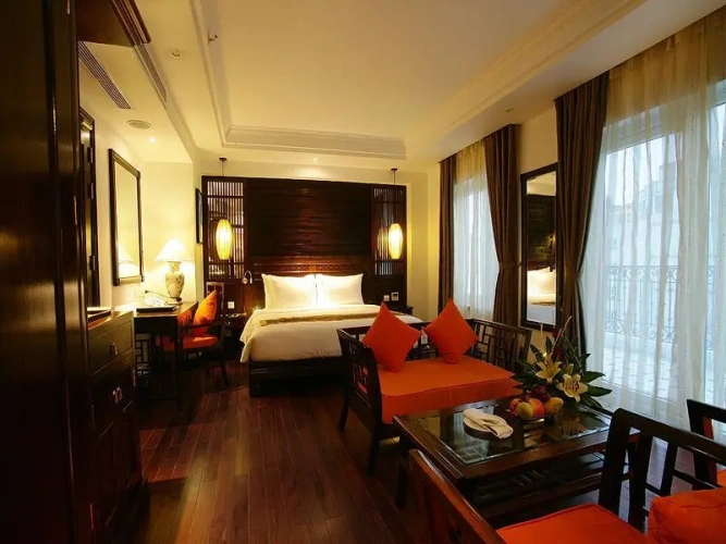 Junior Suite with balcony and with view