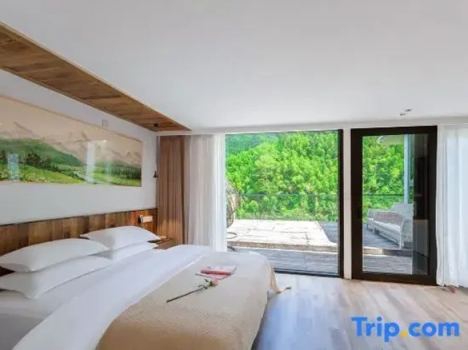 2 Bedrooms Suite