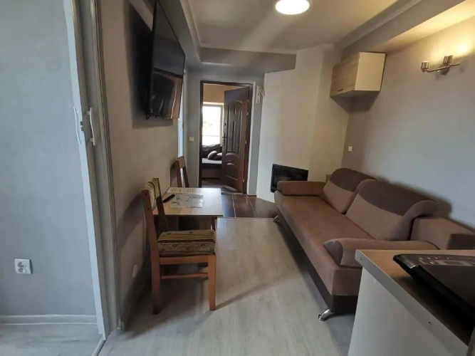 2 Bedrooms Chalet