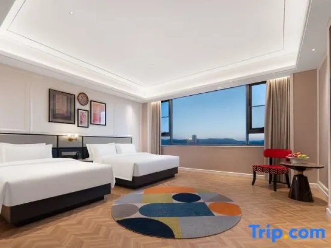 Comfort Twin Family room with city view
