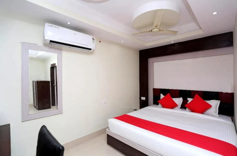 Goroomgo Aayan International Puri