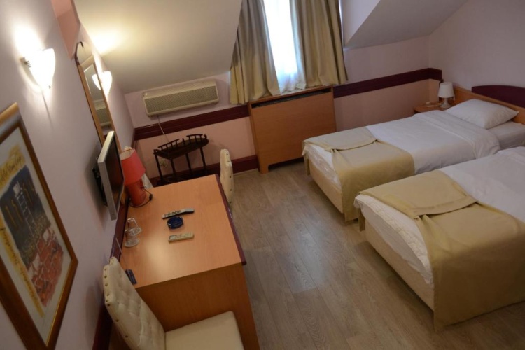 Standard Single room with view