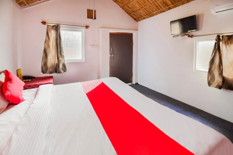 OYO 26645 Vaishnav Village Camps