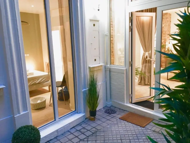 1 Bedroom Apartment