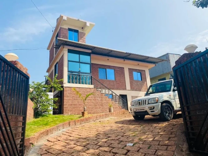 3 Bedrooms Villa