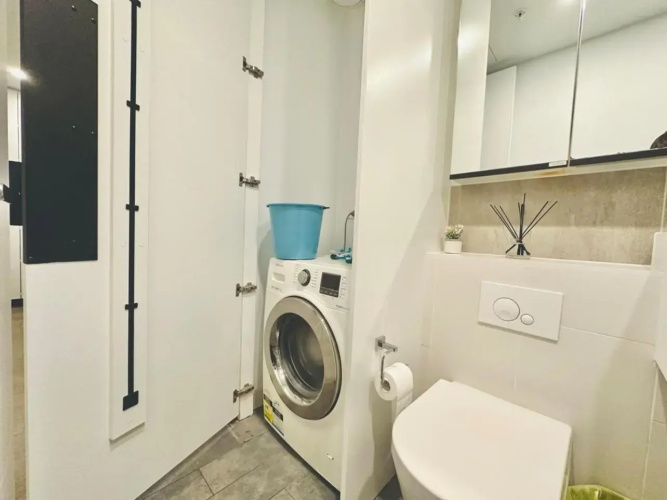 Spectacular High level 2BR apt in Melbourne CBD