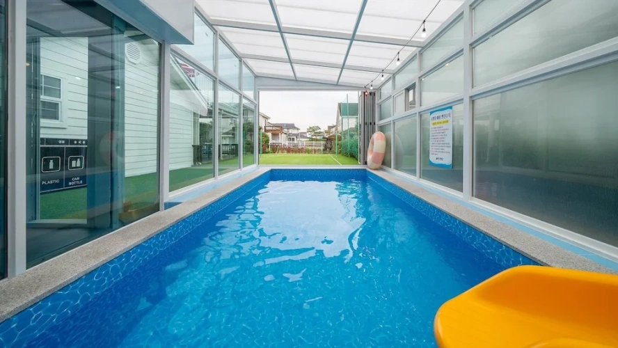 4 Bedrooms Villa