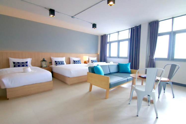 Rajthani Hotel
