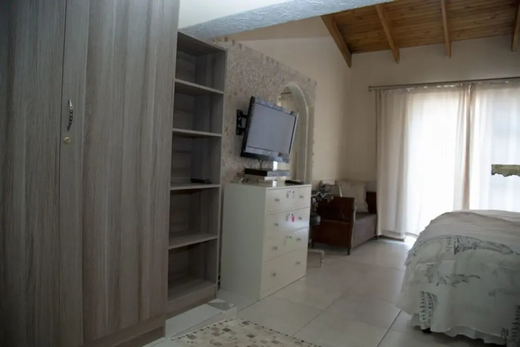 Xaviera Guest House