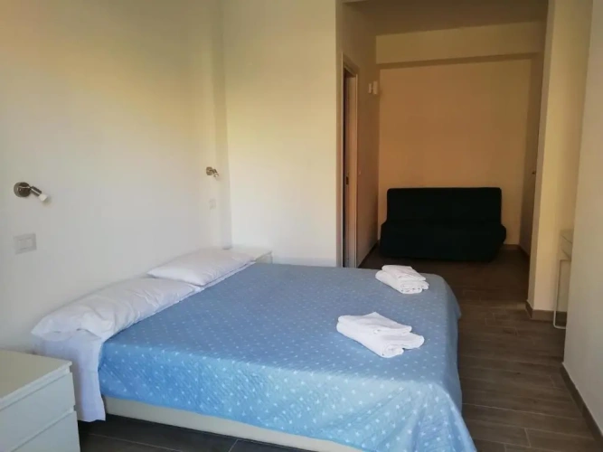 Standard Triple room with balcony