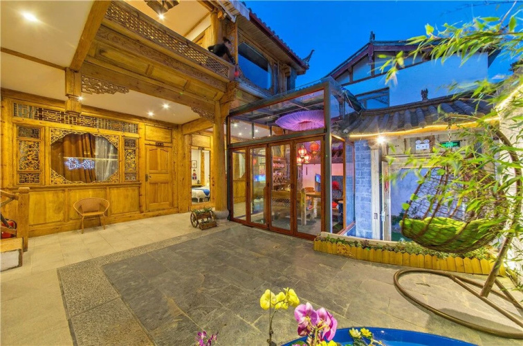 Sumuzhe Boutique Inn(丽江苏幕遮精品客栈)