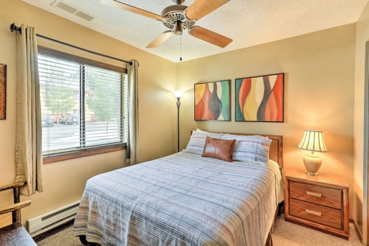 2 Bedrooms Apartment