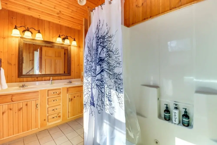 6 Bedrooms Cottage