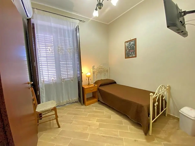 B&B Gloria