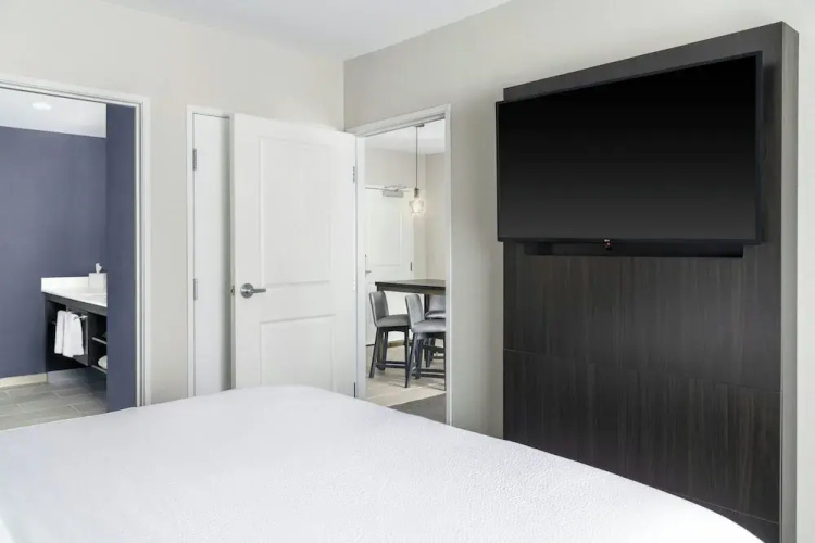 Residence Inn Detroit Dearborn