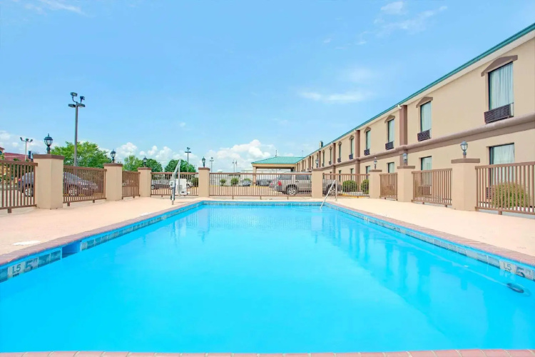 Rodeway Inn Canton I-55
