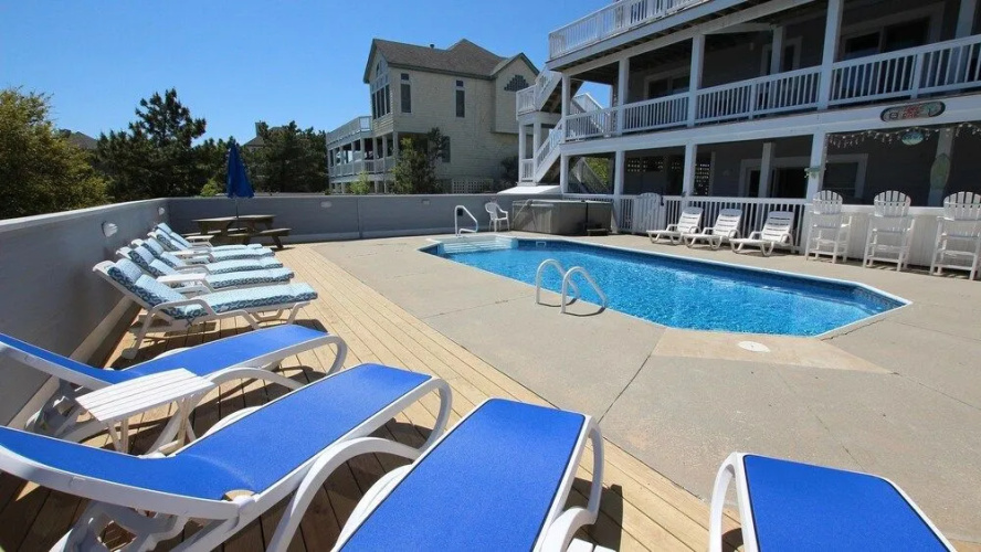 Paradise Cove - 8 Br home by RedAwning