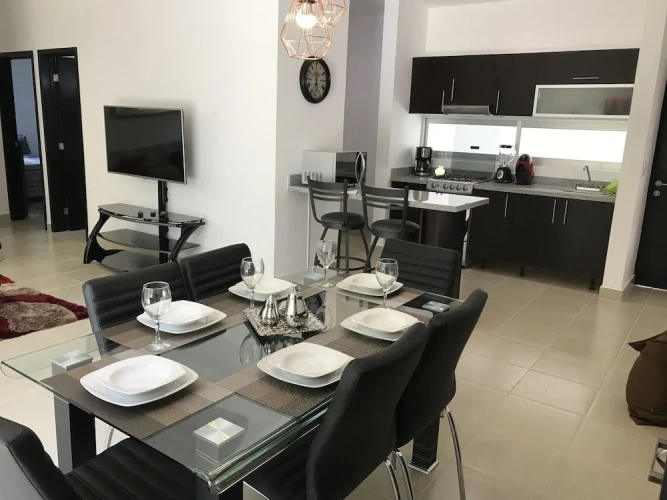 2 Bedrooms Apartment