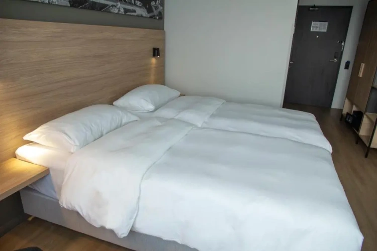 Superior Double room with Airport View