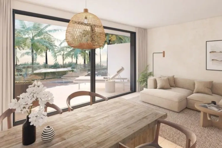 2 Bedrooms Apartment with pool view