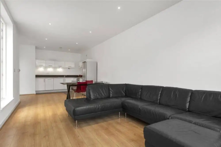 Modern 2 Bedroom Flat in Holloway