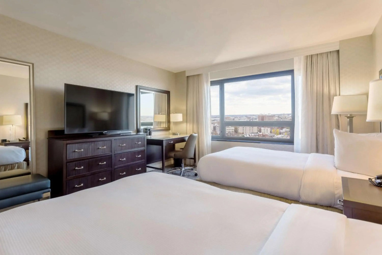 Navona Palace Luxury Inn