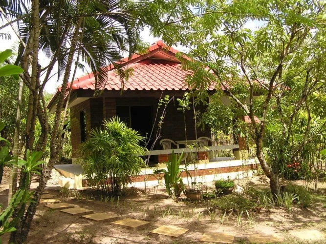 1 Bedroom Twin Bungalow