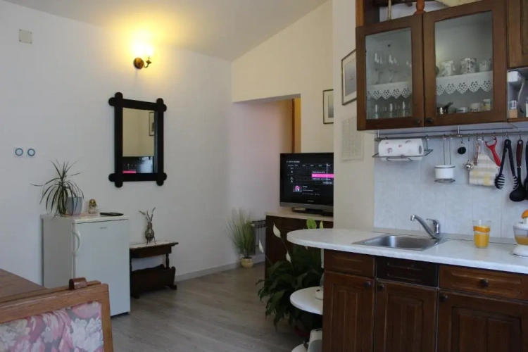 Apartment with balcony