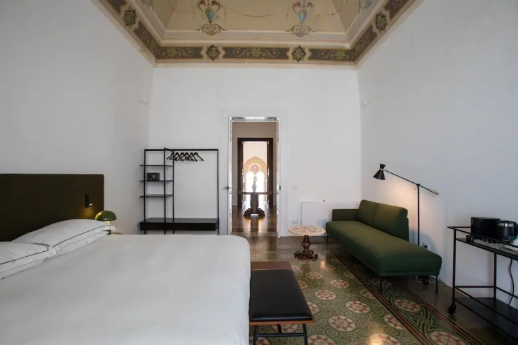 Standard room with balcony