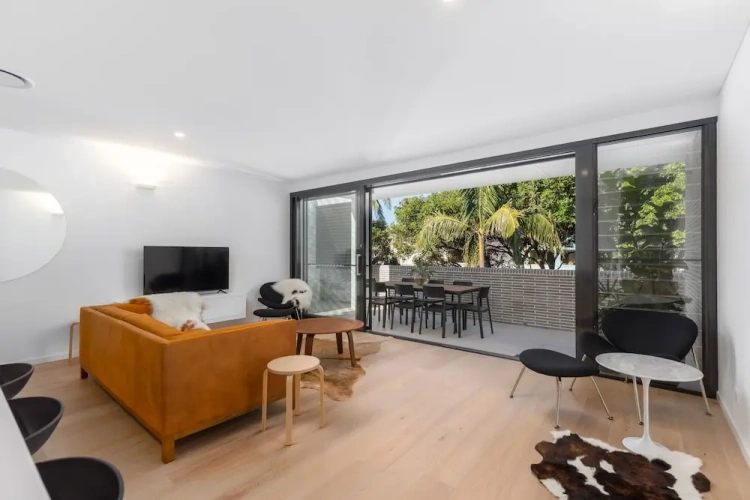 3 Bedrooms Apartment with balcony