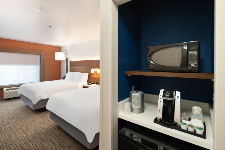 Holiday Inn Express & Suites Interstate 90 by IHG